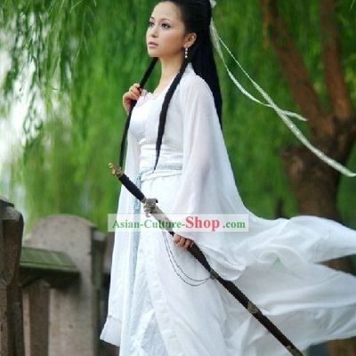Ancient Chinese Plain White Swordswoman Costumes