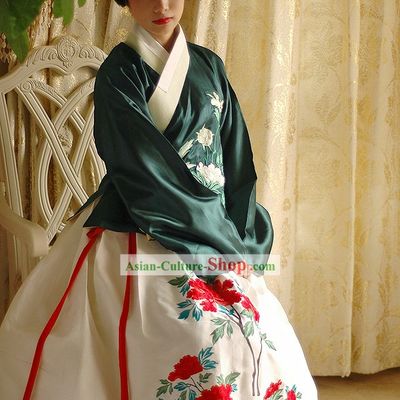 Beautiful Traditional Hanfu Clothes for Women