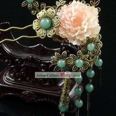 Traditional Chinese Butterfly and Flower Hair Accessory
