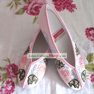 Chinese Pink Flower Embroidery Shoes