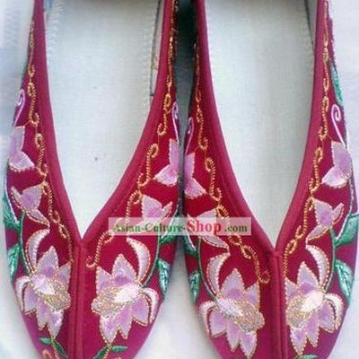 Chinese Dark Red Embroidery Shoes for Women