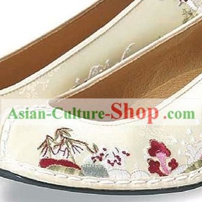 Traditional Korean Embroidery Shoes for Women