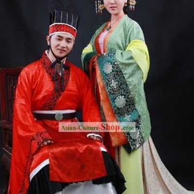 Traditional Chinese Bride and Bridegroom Wedding Dress 2 Sets