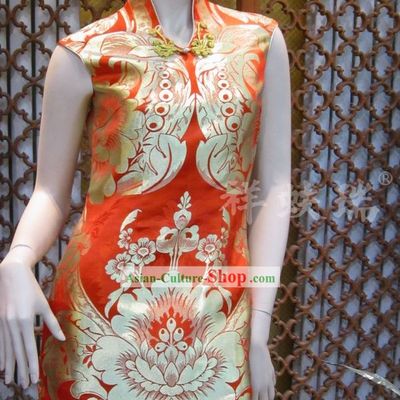 Beijing Rui Fu Xiang Silk Red Wedding Cheong-sam for Bride