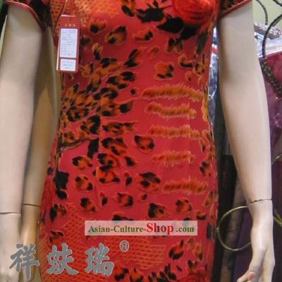 Beijing Rui Fu Xiang Silk Red Qipao for Women