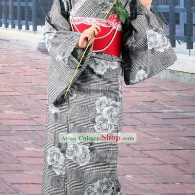 Traditional Japanese Yutaka Kimono Obi and Geta Sandal Complete Set for Women