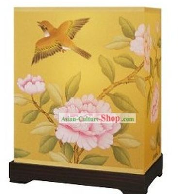 Traditional Chinese Hand Painted Silk Desk Palace Lantern
