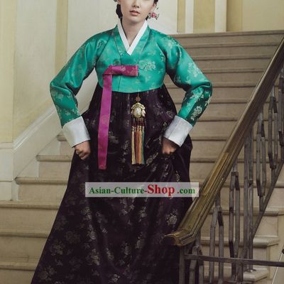 Traditional Korean Women Royal Hanbok Clothing Set