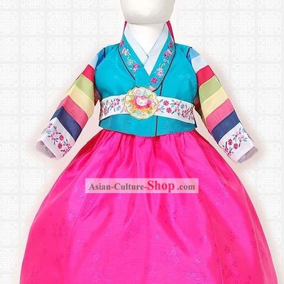 Traditional Korean Clothing for Girls