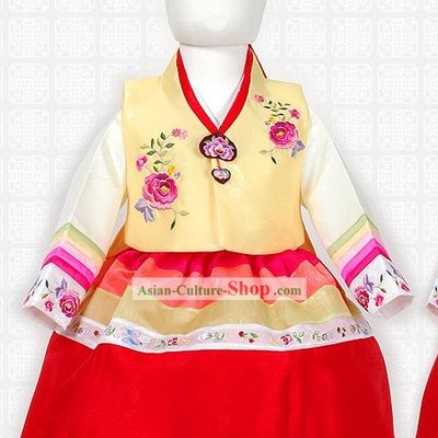Traditional Korean Ceremonial Girl Clothing