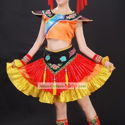 Chinese Ethnic Minorities Clothing and Hat Set