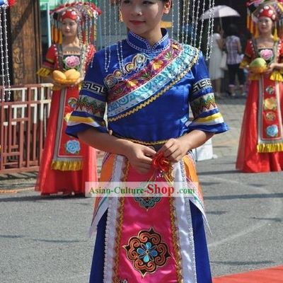Chinese Ethnic Minorities Female Clothing and Hat