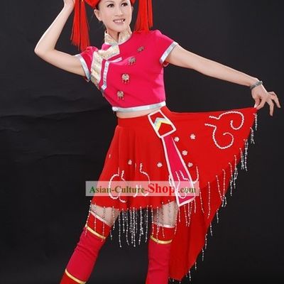 Traditional Chinese Wedding Dress and Hat