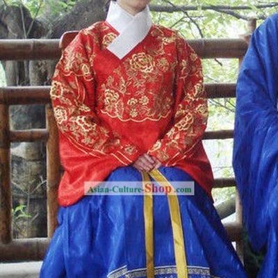 Traditional Chinese Ming Dynasty Princess Clothing