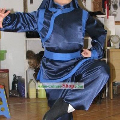 Traditional Chinese Dragon Dancer and Drum Player Costumes