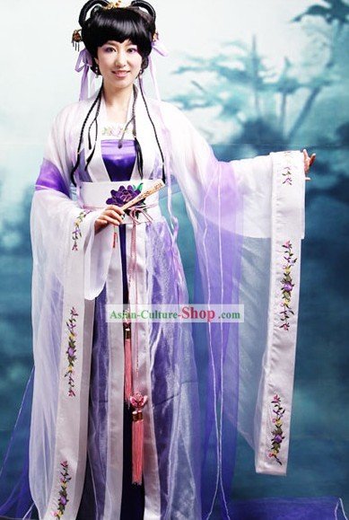 Traditional Chinese Hanfu Garment for Women