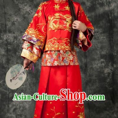 Traditional Chinese Red Phoenix Wedding Clothing for Brides