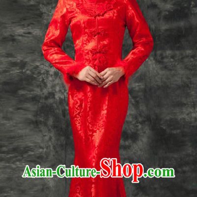 Traditional Chinese Red Fish Tail Toasting Wedding Clothes