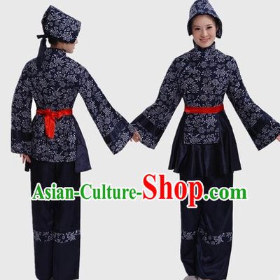 Traditional Chinese Female Farmer Costume and Headpiece for Women