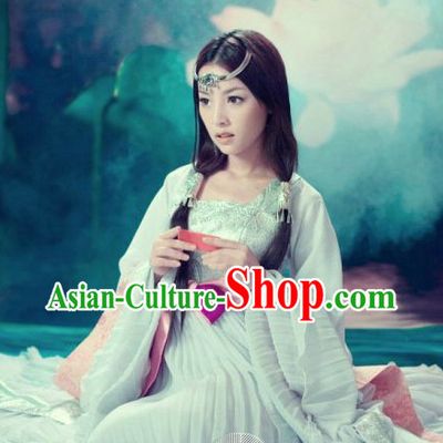 Chinese Classical Light Green Dance Costumes for Women