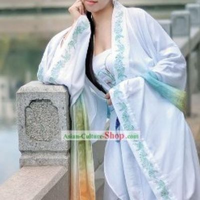 Ancient Chinese Beauty White Han Fu Clothing and Headpiece for Women