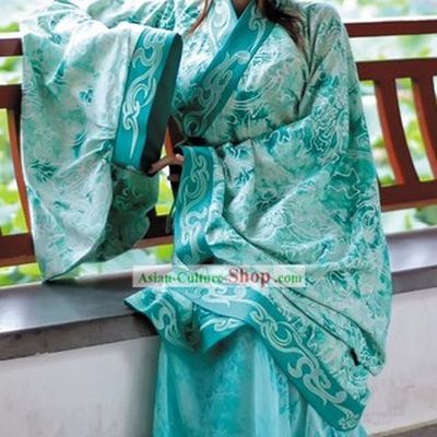 Ancient Chinese Han Dynasty Princess Clothing and Headpiece