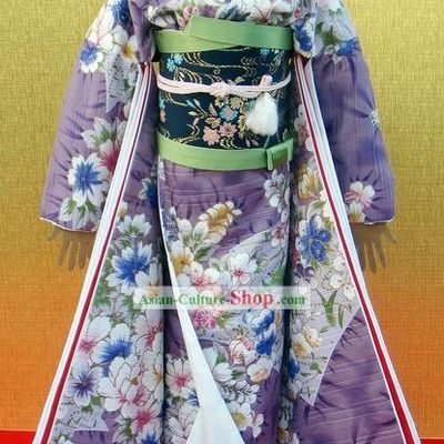 Traditional Japanese Kimono Costumes for Women