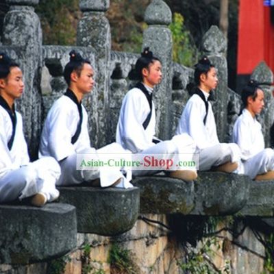 Daoist Priest Students Clothing and Headpiece