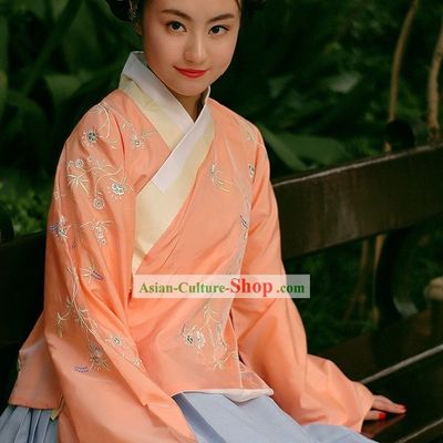 Traditional Chinese Embroidered Hanfu Clothing for Women