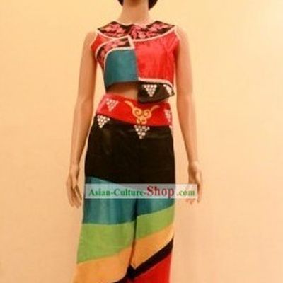 Traditional Chinese Yi Minority Dance Costumes for Women