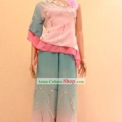 Traditional Chinese Fan Dance Costumes for Women