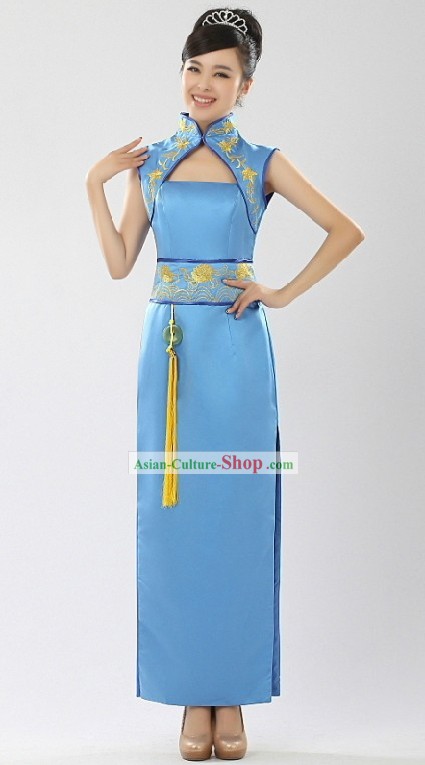 Traditional Chinese Ritual Cheongsam or Choir Apparel for Women