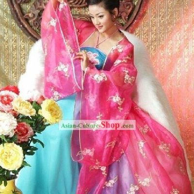 China Tang Dynasty Beauty Three Pieces Costume and Headpiece