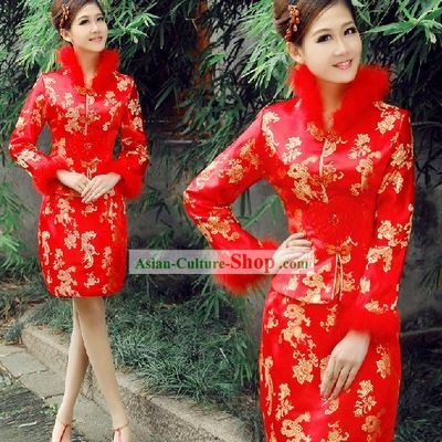 Chinese Classic Red Wedding Dress Set for Brides