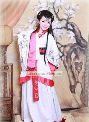 Ancient Han Dynasty Palace Lady Costume and Hair Accessories for Women