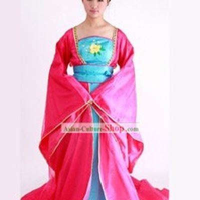 Ancient Chinese Tang Dynasty Costumes for Women