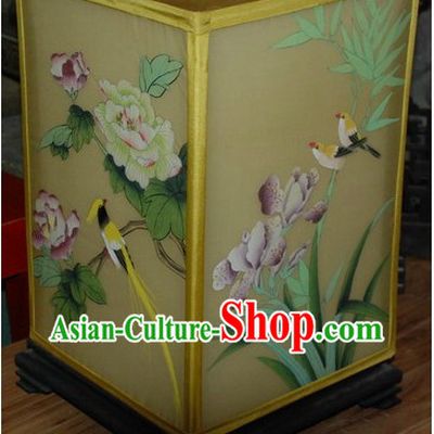 Chinese Classic Handmade and Painted Silk Desk Lamp