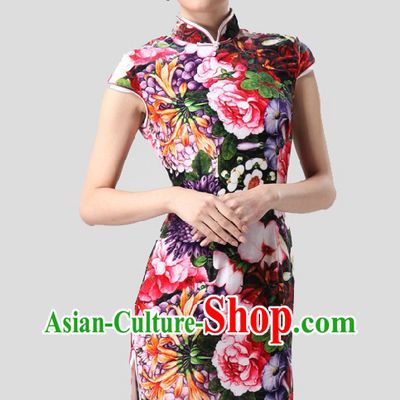 Traditional Chinese Silk Flower Qipao for Women