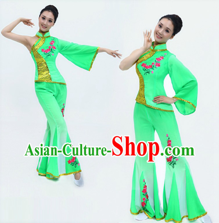 Chinese Classical Wide Bottom Trousers and Plum Blossom Top Dance Costumes