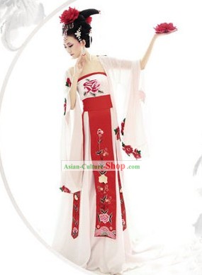 Tang Dynasty Queen Costumes and Hair Accessories for Women