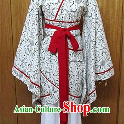 Ancient Chinese Han Dynasty White Flower Fish Tail Clothing for Women