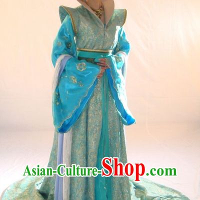 Ancient Chinese Tang Dynasty Princess Blue Clothing and Hair Accessories