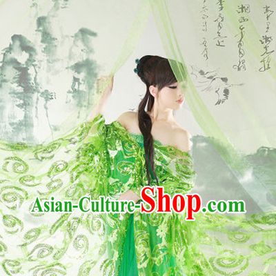 Ancient Chinese Green Costumes for Photo Taking