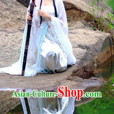 Ancient Chinese Xiao Qian White Costume and White Flower Hair Decoration