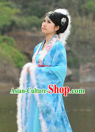 Ancient Chinese Blue Nobleman Costumes