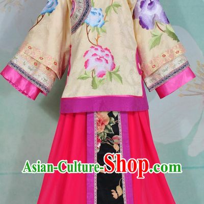 Qing Dynasty Beauty Embroidered Flower Clothing Complete Set