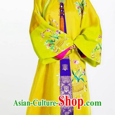 Han Dynasty Emperor Costumes and Crown for Men