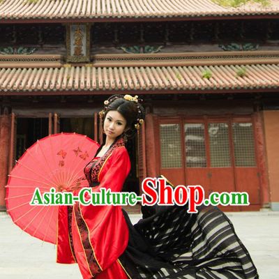 Ancient Chinese Tang Dynasty Red Female Clothing with Long Black Trail