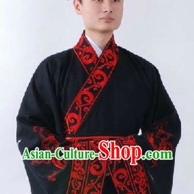 Ancient Chinese Han Dynasty Quju Embroidered Dragon Clothes and Hat for Men