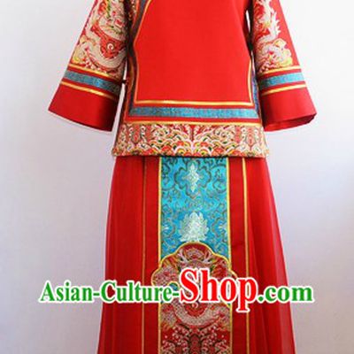 Traditional Chinese Lucky Red Dragon Wedding Suit for Lady